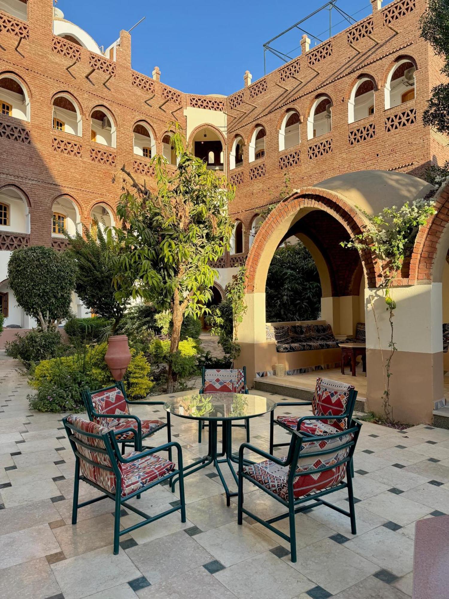 Hotel Sheherazade Luxor Bagian luar foto