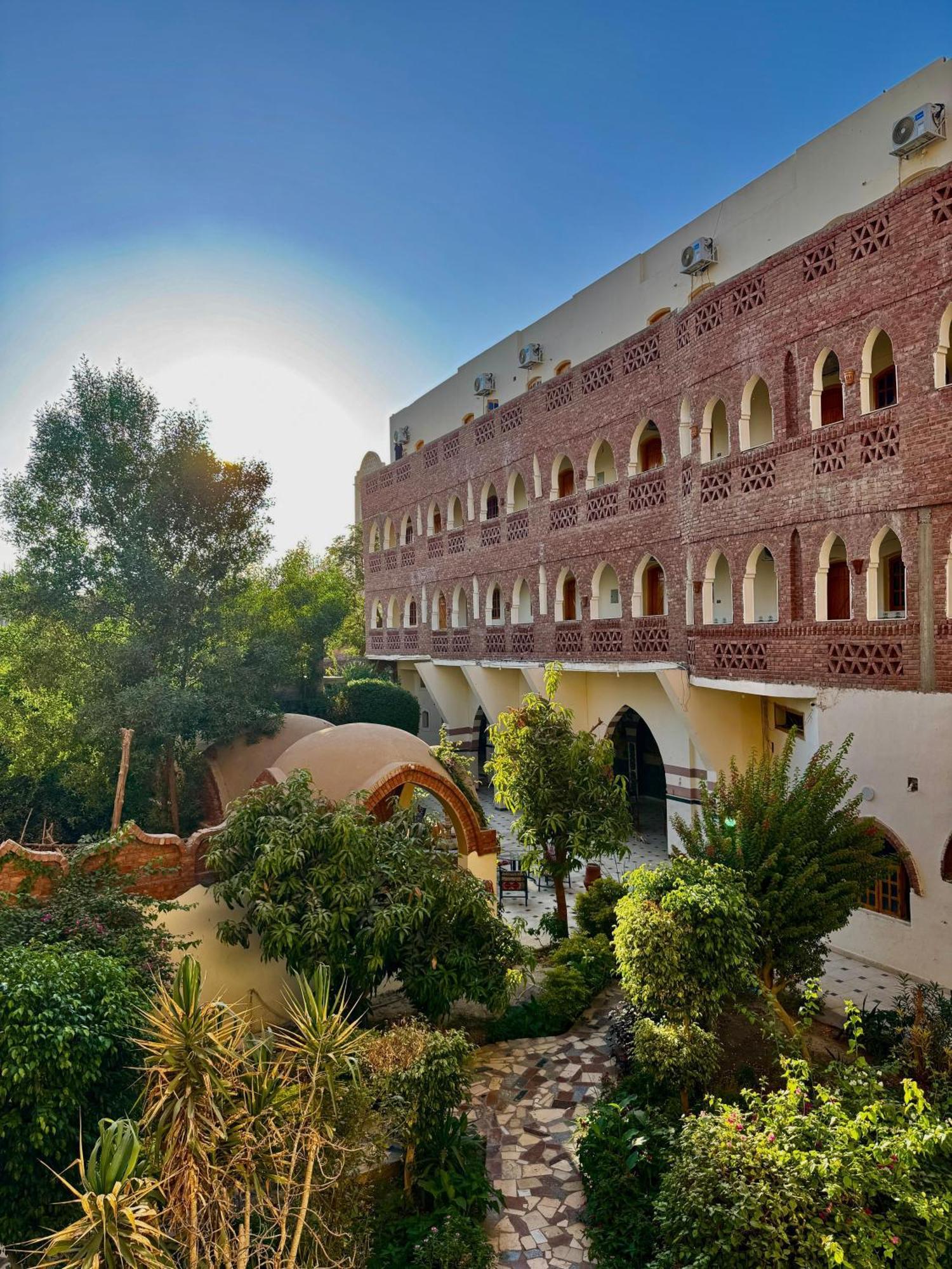 Hotel Sheherazade Luxor Bagian luar foto